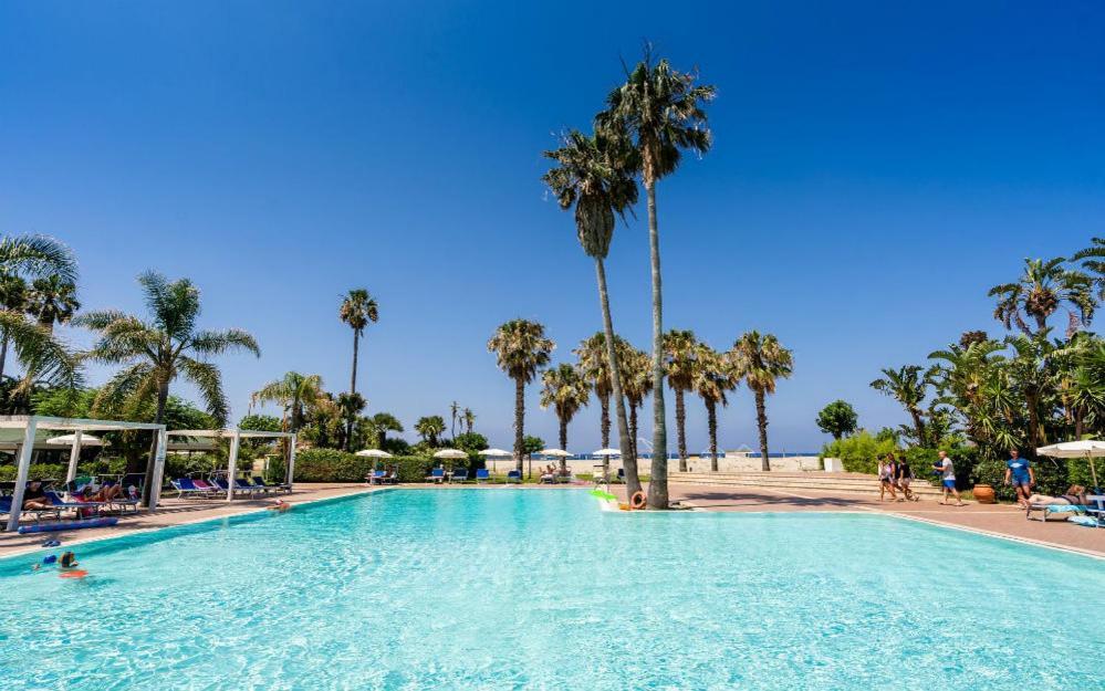 Fruit Village Mortelle Le Dune Beach Resort Exterior foto